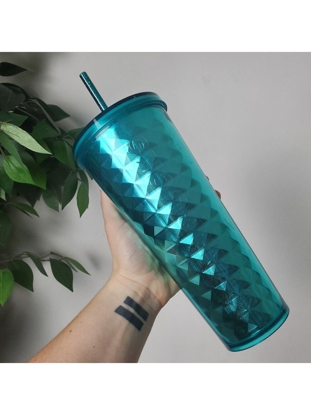 Starbucks 2015 Blue Glitter Tumbler 24oz Venti Limited Edition